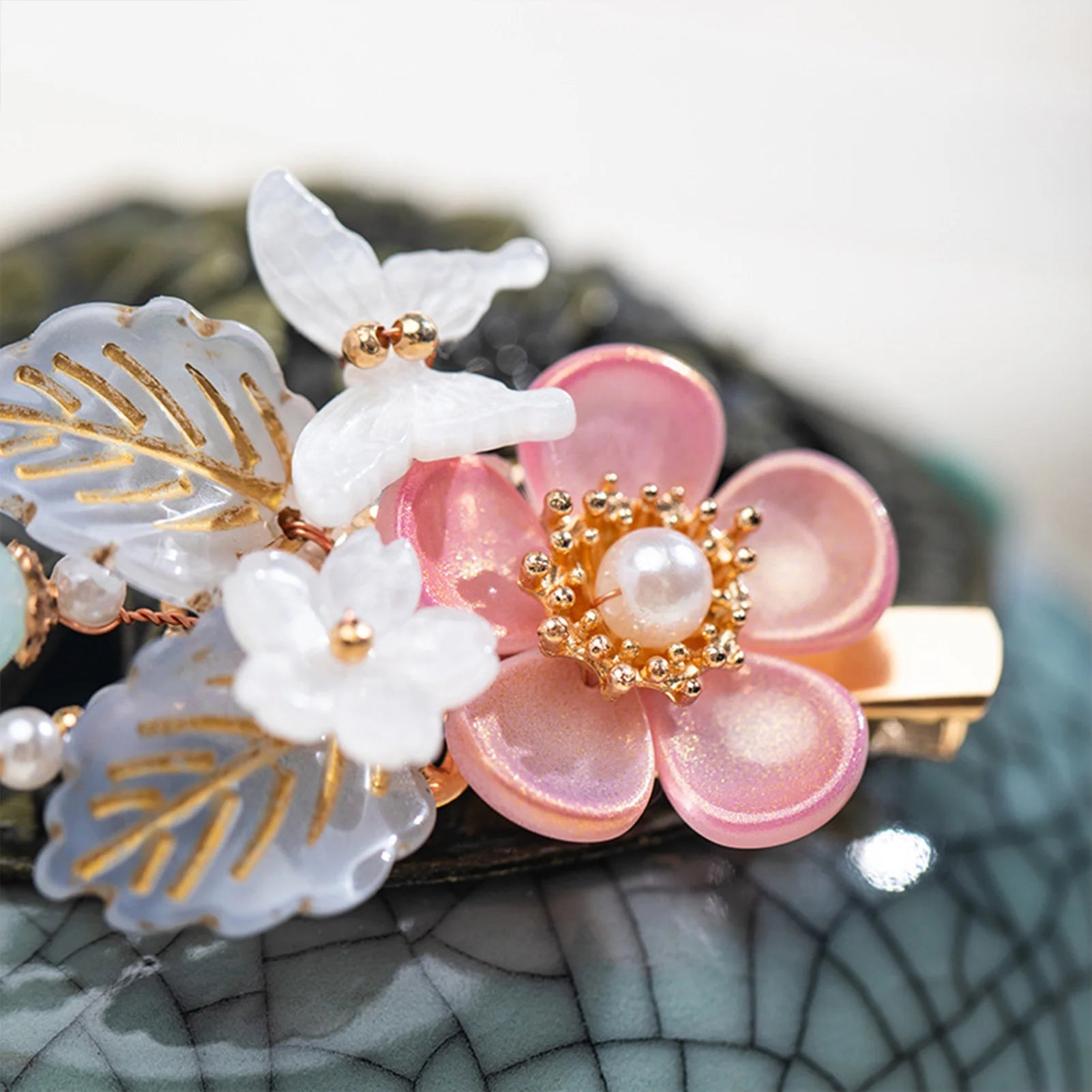 1 Pair Ancient Flowers Hair Pins Pink Resin Flower Hair Clips Crystal like Blossom Hairpins for Women Girls Hair Accessories