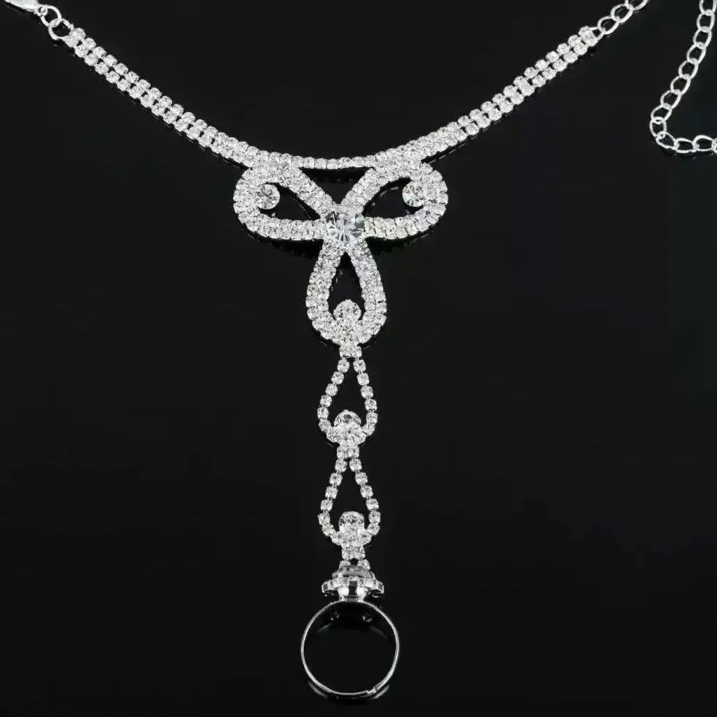 Diamond studded rhinestone personalized simple and fashionable stage performance ring bracelet claw chain suitable for parties