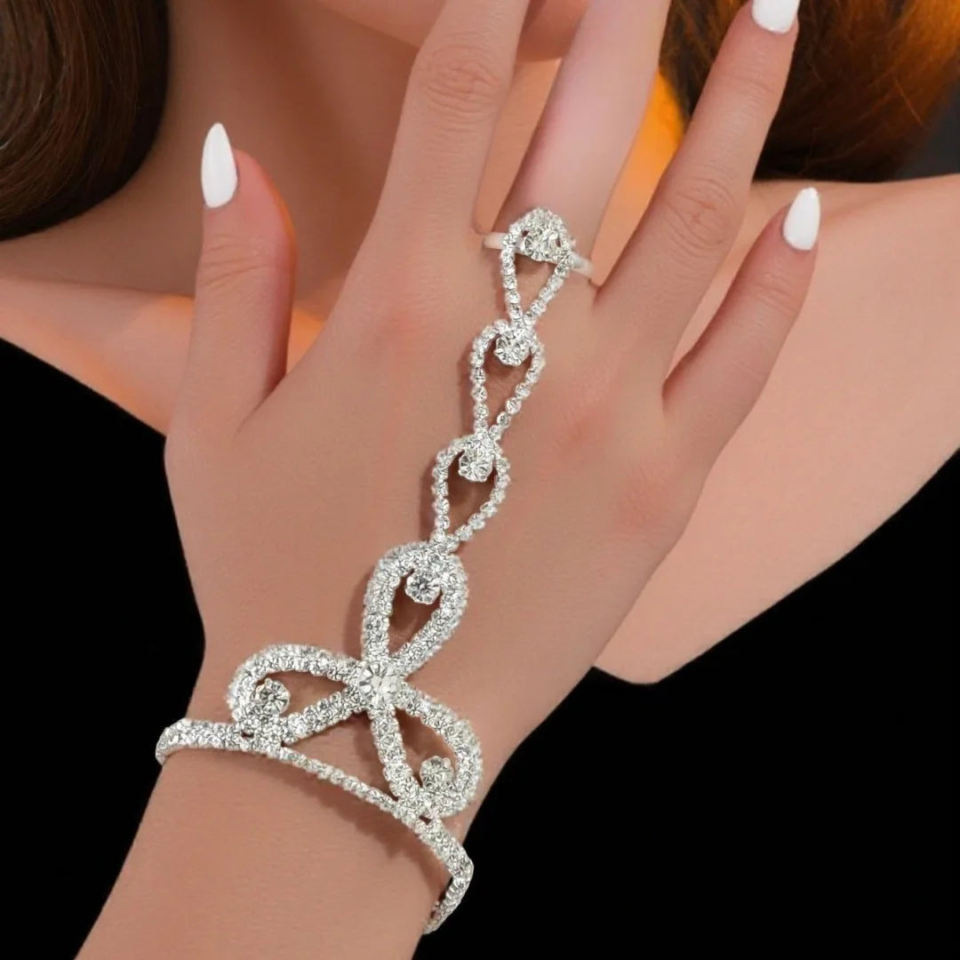 Diamond studded rhinestone personalized simple and fashionable stage performance ring bracelet claw chain suitable for parties