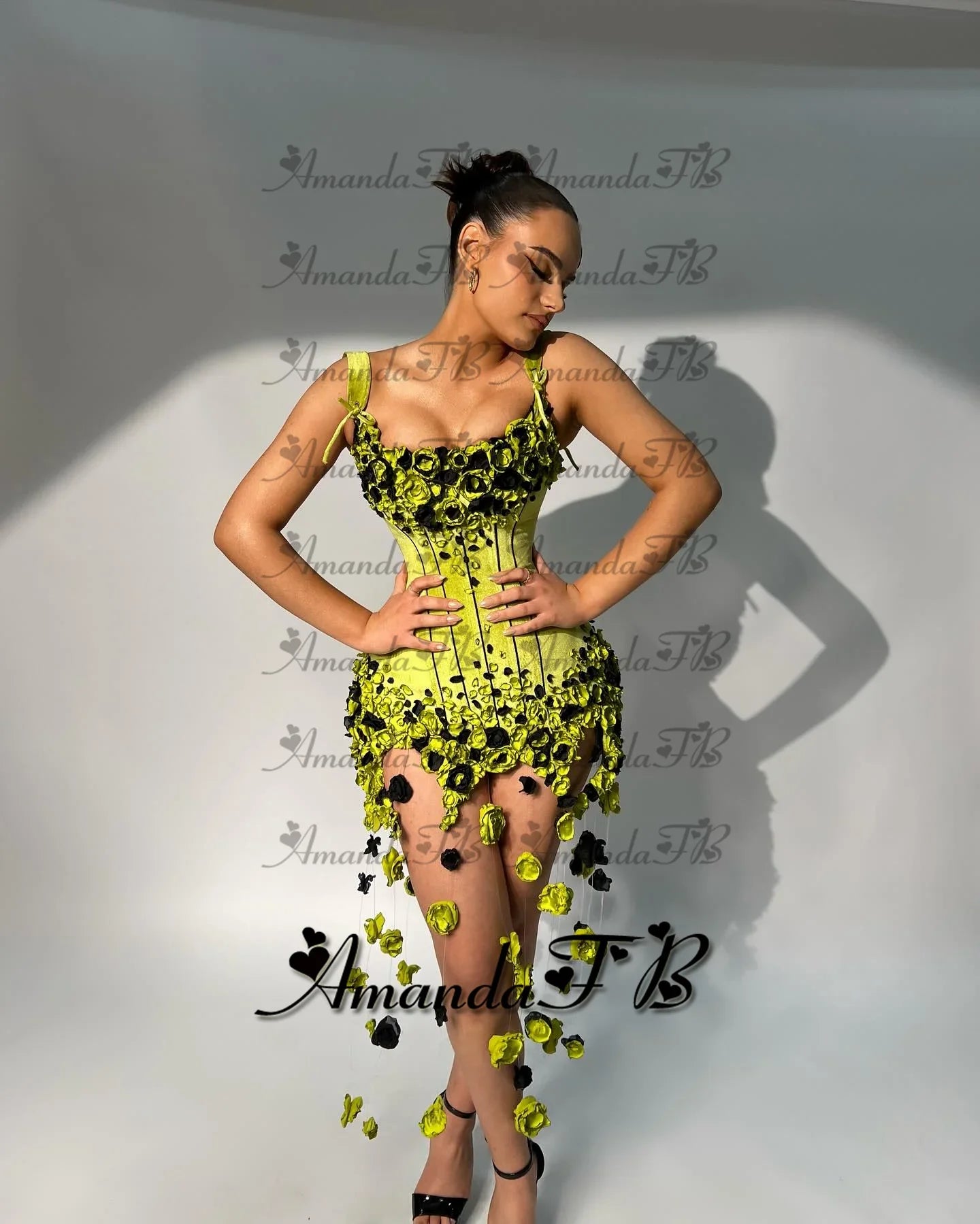 Amanda Fashionable 3D Flowers Cocktail Homecoming Dress Scoop Neck Velvet Special Occasion Gown Robes De Soiree Customized