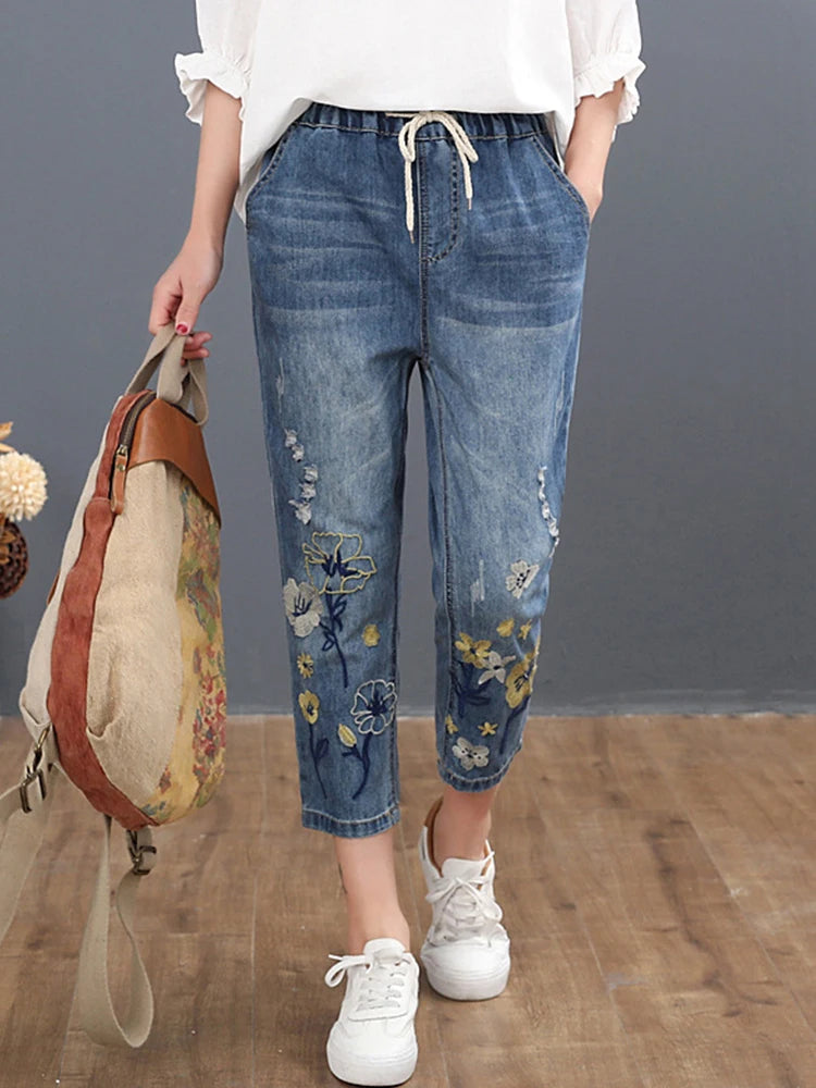 AmaxluluE 2025 Chinese Summer Fashion Ladies Vintage Embroidery Jeans Women Casual Floral Denim Trousers Ripped Harem Pantalons
