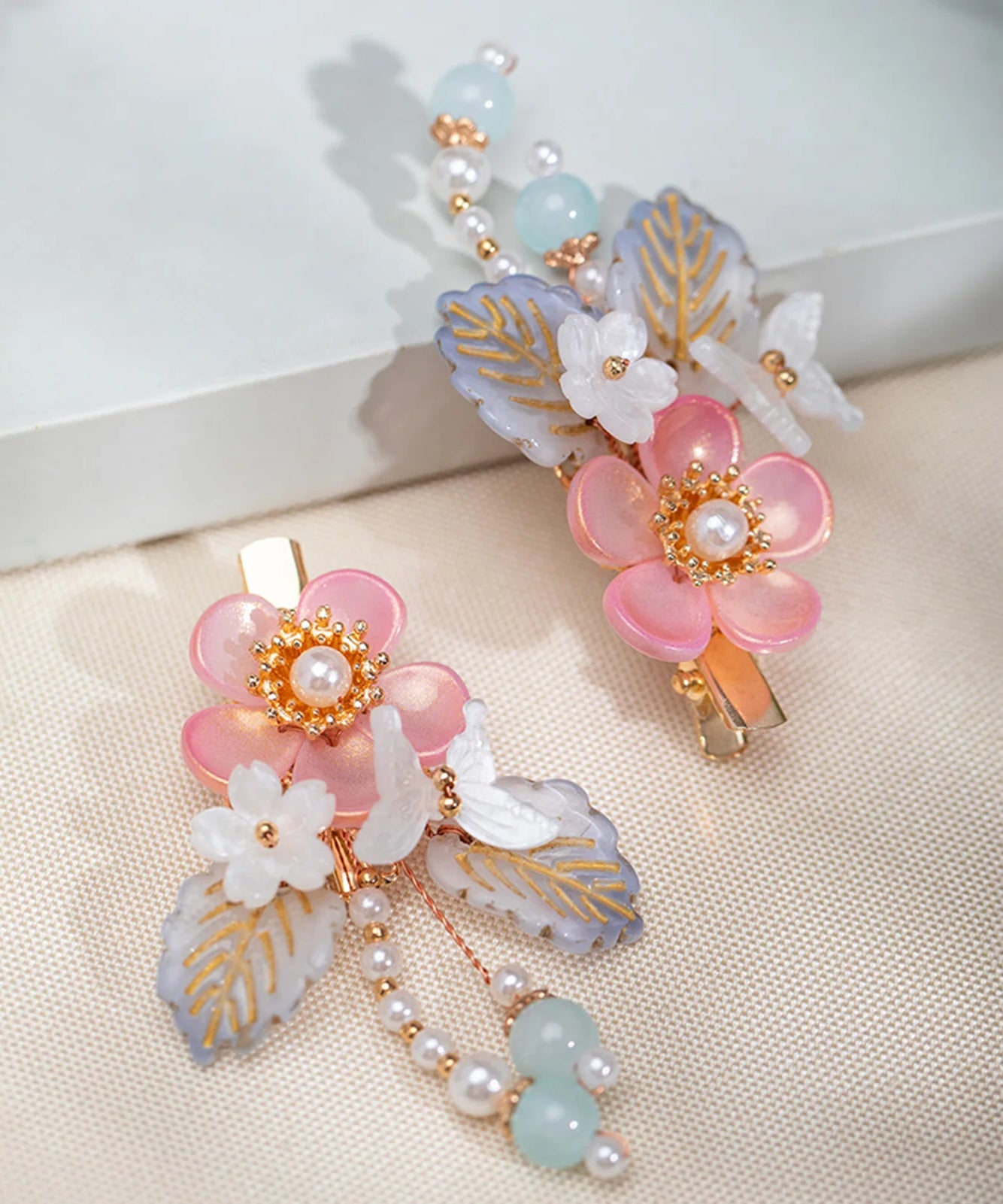 1 Pair Ancient Flowers Hair Pins Pink Resin Flower Hair Clips Crystal like Blossom Hairpins for Women Girls Hair Accessories